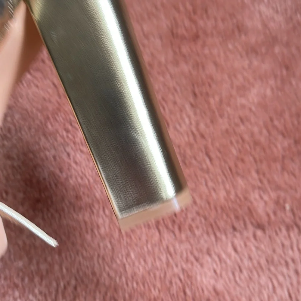 Lulus gold dressy /wedding shoes almost new - Picture 9 of 17